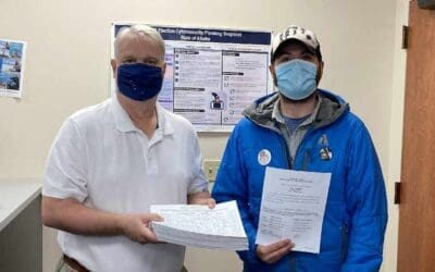 KINY: Alaska Libertarians turn in over 5,000 signatures to get Presidential ticket on ballot